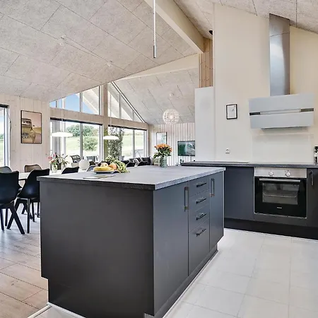 בית נופש Beautiful In With Sauna Vejby