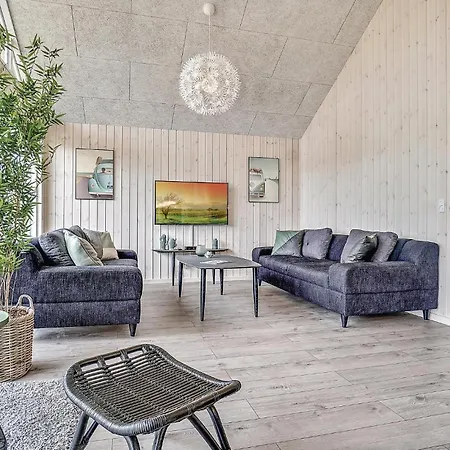 Beautiful In With Sauna בית נופש *